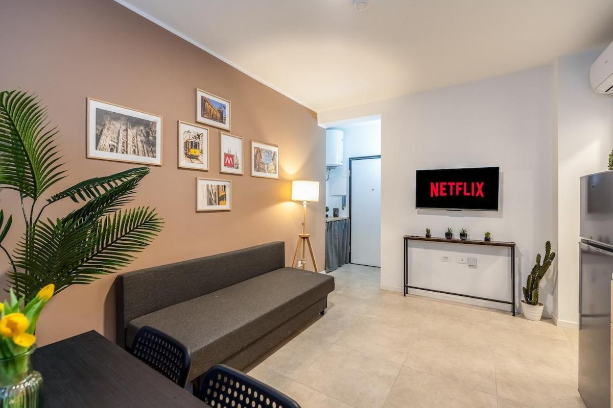 Authentic Private Flat 2 Min From Navigli Apartment Милано Екстериор снимка